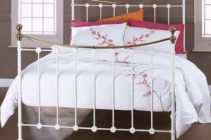 Реставрация кровати от компании ГлавМебельРемонт